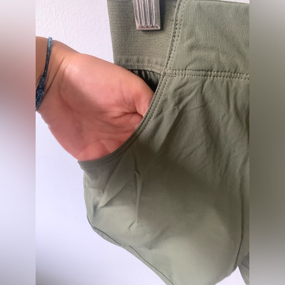 Kathmandu Hiking Shorts - Picture 2 of 5